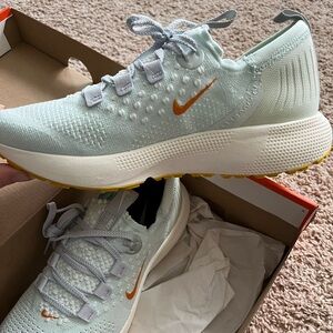 Nike React Escape Run Flyknit